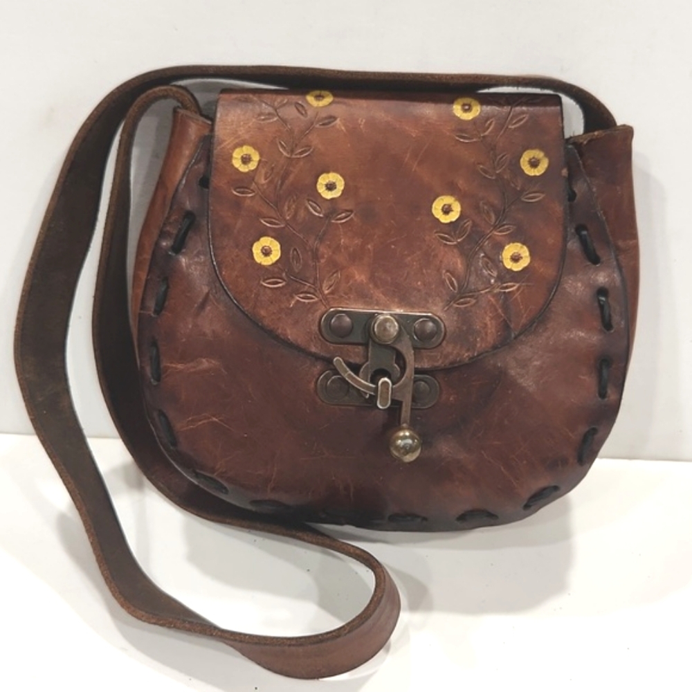 VTG 60's Hand Tooled Floral Daisy Leather Flap Front Small Shoulder Bag